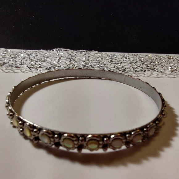 Woman's Silver Toned Bracelet - Picture 4 of 4